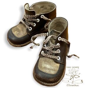 Children’s Vintage Leather Hand-Crafted Baby / Toddler Shoes Size 4.5